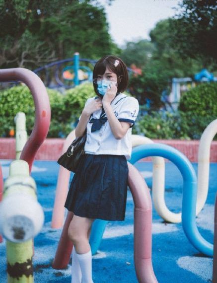 女教师4在线观看_4K迅雷电影在线
